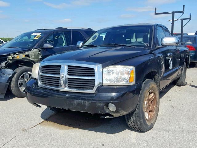 1D7HE42K16S713664 - 2006 DODGE DAKOTA SLT BLACK photo 2