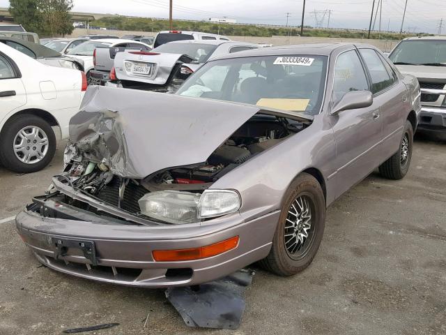 JT2GK13E6R0017915 - 1994 TOYOTA CAMRY XLE GRAY photo 2