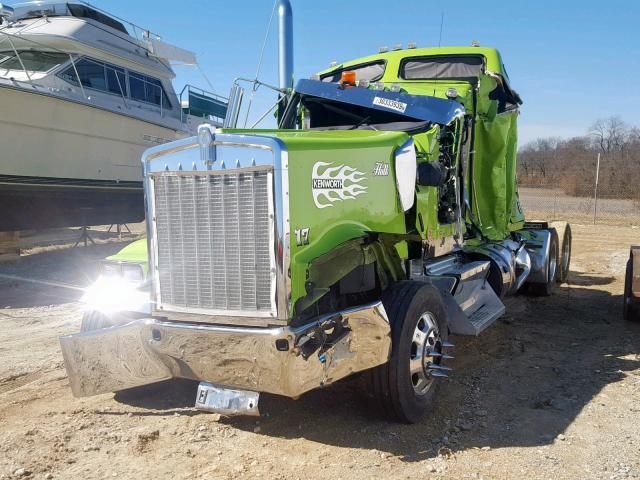 1XKWD49XXJR199808 - 2018 KENWORTH CONSTRUCTI GREEN photo 2