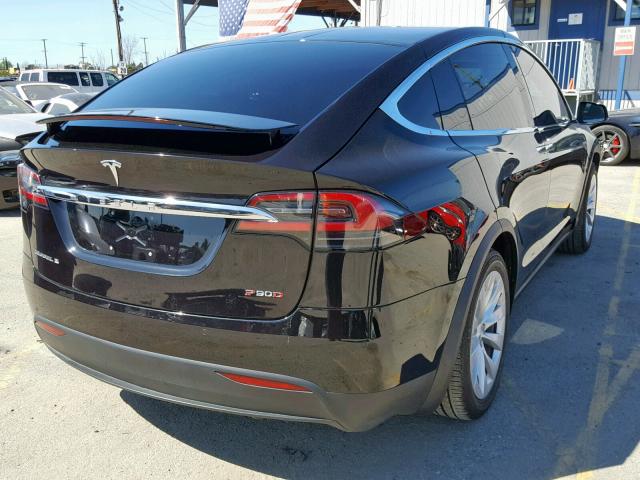 5YJXCBE41GF019391 - 2016 TESLA MODEL X BLACK photo 4