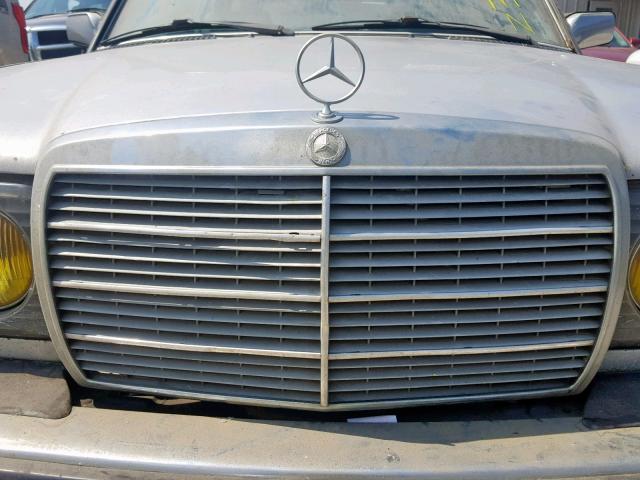 WDBAB93A3DN017728 - 1983 MERCEDES-BENZ 300 TDT SILVER photo 9