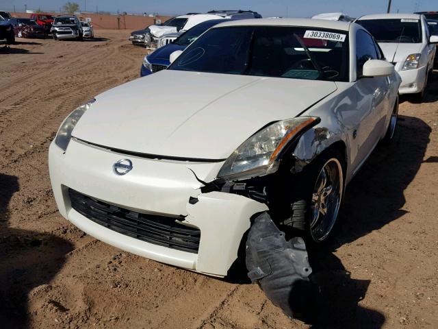 JN1AZ34D74M103331 - 2004 NISSAN 350Z COUPE WHITE photo 2