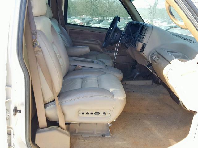 1GKEK13K9SJ762425 - 1995 GMC YUKON WHITE photo 5