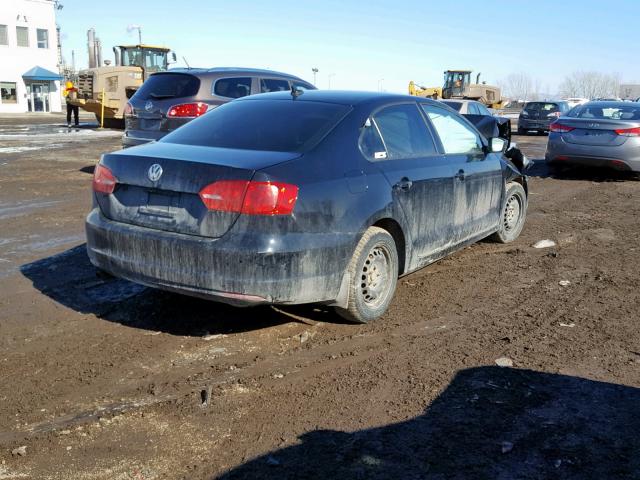 3VW1K7AJ6DM424295 - 2013 VOLKSWAGEN JETTA BASE BLACK photo 4