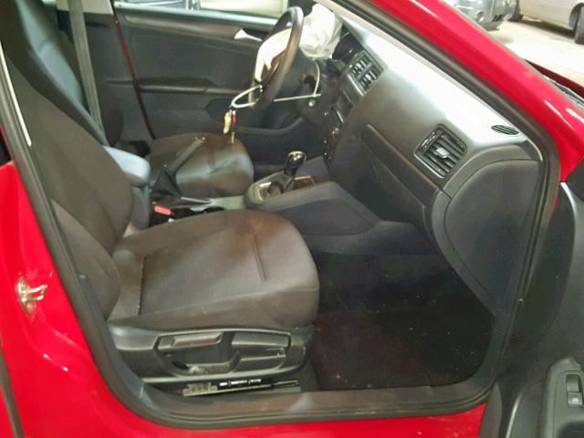 3VW2K7AJ1FM402826 - 2015 VOLKSWAGEN JETTA BASE RED photo 5