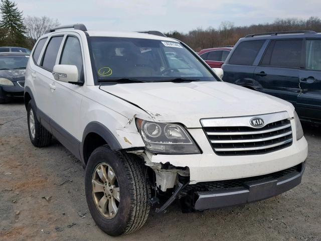 KNDJH741895030825 - 2009 KIA BORREGO LX WHITE photo 1