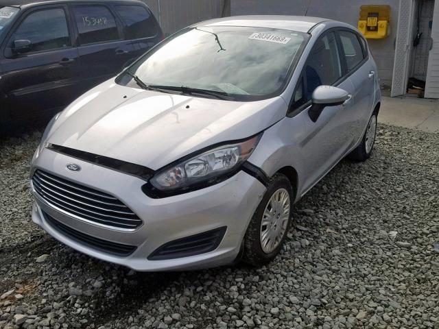 3FADP4TJ0FM222137 - 2015 FORD FIESTA S SILVER photo 2