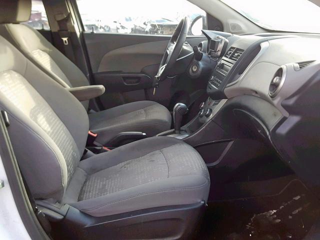 1G1JA6SH6F4119088 - 2015 CHEVROLET SONIC LS 白色 照片 5