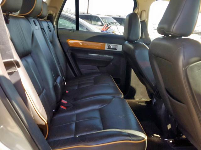 2LMDU88C18BJ25313 - 2008 LINCOLN MKX TAN photo 6