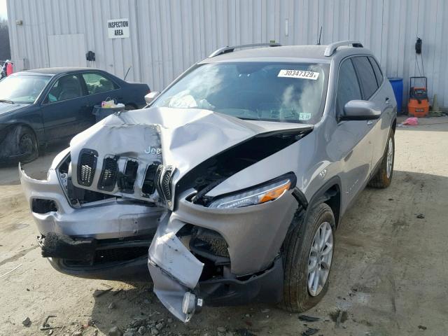 1C4PJMCS3HW565903 - 2017 JEEP CHEROKEE L SILVER photo 2