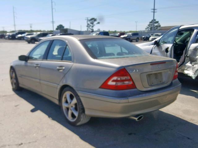 WDBRF40JX4F486386 - 2004 MERCEDES-BENZ C 230K SPO GOLD photo 3