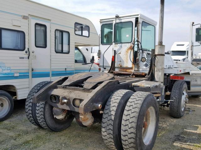 6BT50RH5DR3217494 - 1994 CAPACITY TRUCK WHITE photo 4