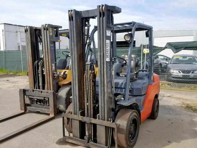 37446 - 2015 TOYOTA FORKLIFT ORANGE photo 2