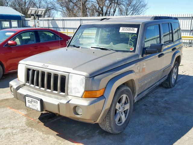 1J8HG48N26C156031 - 2006 JEEP COMMANDER 棕色 照片 2