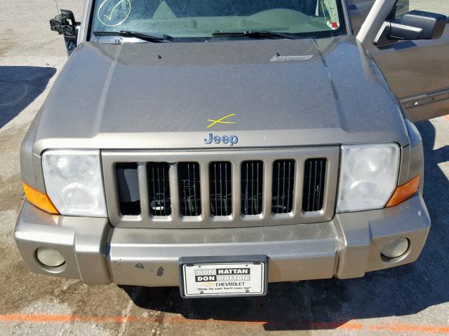 1J8HG48N26C156031 - 2006 JEEP COMMANDER 棕色 照片 7