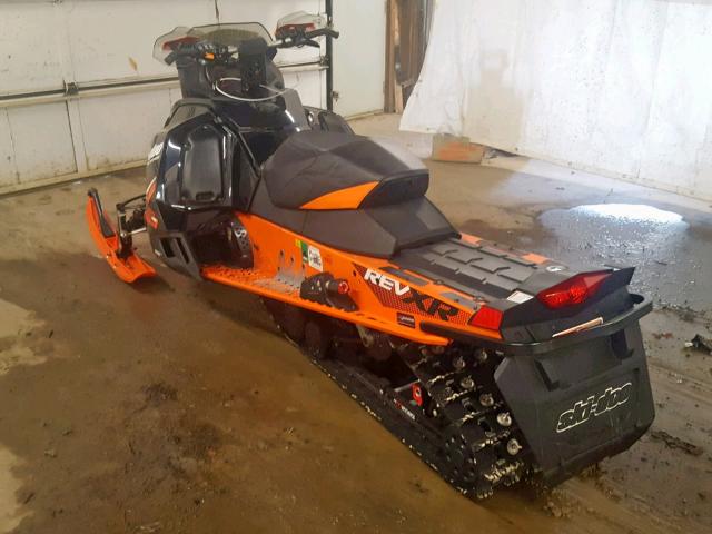 2BPSMMFB9FV000047 - 2015 SKI DOO RENEGADE TWO TONE photo 3