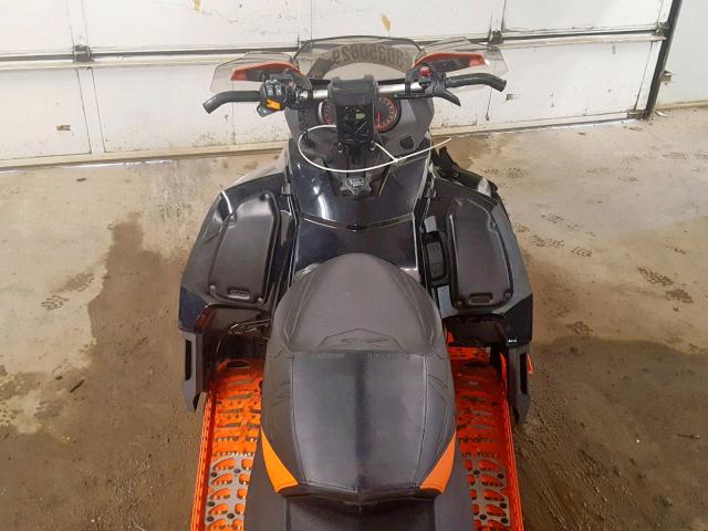 2BPSMMFB9FV000047 - 2015 SKI DOO RENEGADE TWO TONE photo 5