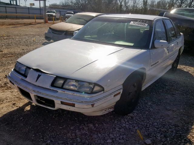 1G2WJ52M0TF207272 - 1996 PONTIAC GRAND PRIX WHITE photo 2