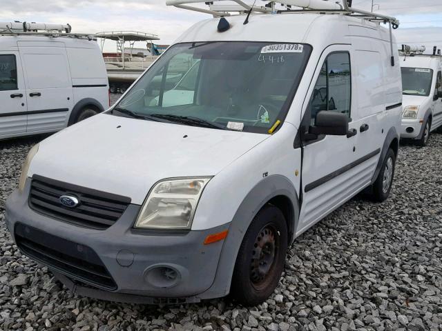 NM0LS7AN6BT049504 - 2011 FORD TRANSIT CO WHITE photo 2