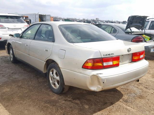 JT8BF22G9V0043755 - 1997 LEXUS ES 300 SILVER photo 3