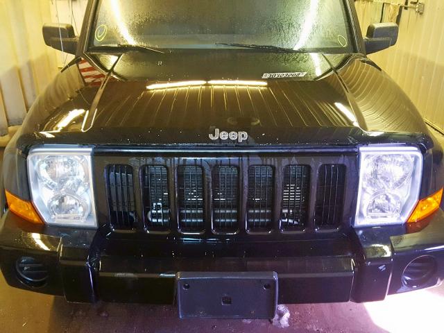 1J8HG48N76C171219 - 2006 JEEP COMMANDER BLACK photo 9