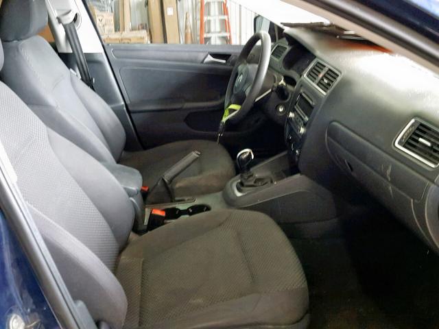 3VW2K7AJ2DM288977 - 2013 VOLKSWAGEN JETTA BASE BLUE photo 5