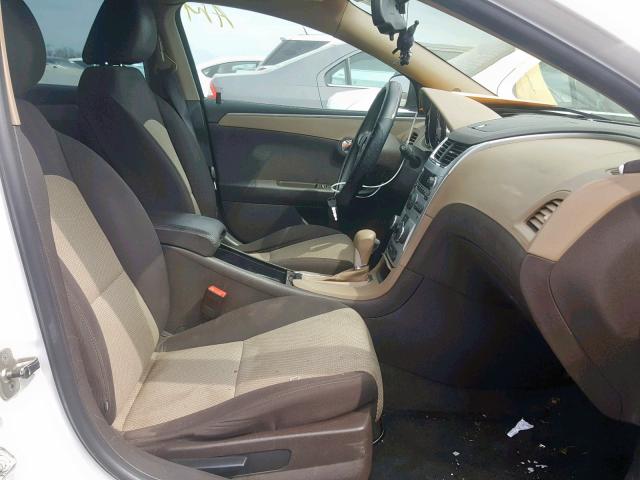 1G1ZB5E13BF224162 - 2011 CHEVROLET MALIBU LS WHITE photo 5