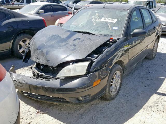 1FAHP34N97W174734 - 2007 FORD FOCUS ZX4 BLACK photo 2