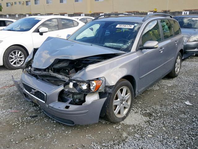 YV1MW382462231370 - 2006 VOLVO V50 2.4I GRAY photo 2