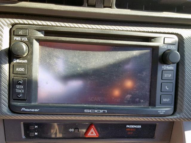 JF1ZNAA17F9702204 - 2015 TOYOTA SCION FR-S WHITE photo 9