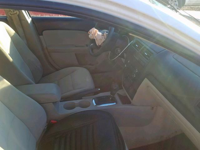 3FAHP06Z88R128735 - 2008 FORD FUSION S WHITE photo 5