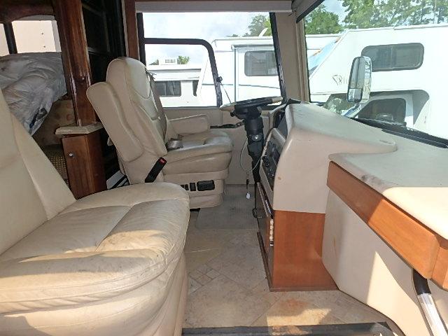 1RF14541X91049280 - 2009 ROADMASTER RAIL MONOCOQUE TWO TONE photo 5