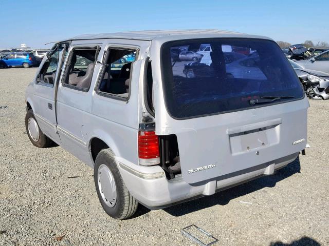 2P4GH2533PR176218 - 1993 PLYMOUTH VOYAGER SILVER photo 3