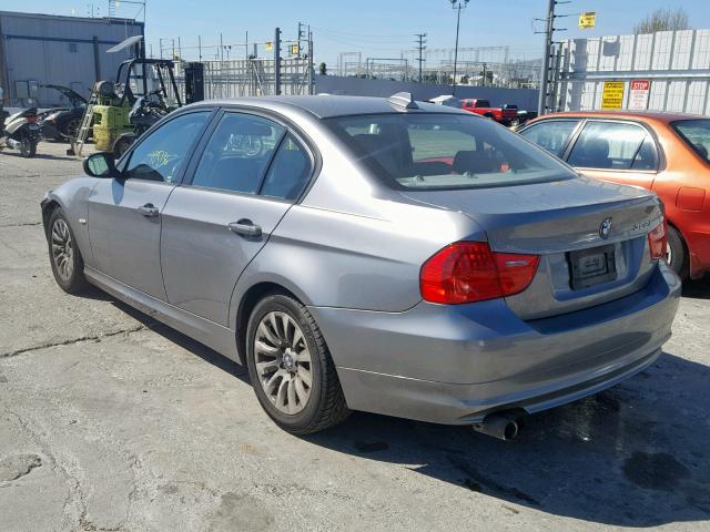 WBAPH57589NL79235 - 2009 BMW 328 I SULE SILVER photo 3