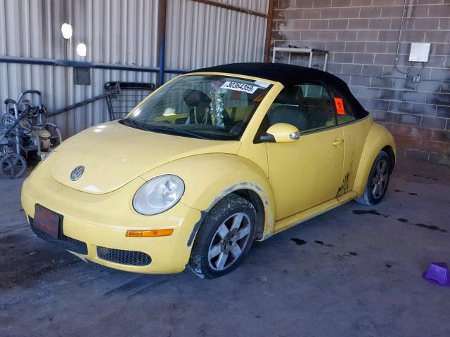 3VWRF31Y37M418519 - 2007 VOLKSWAGEN NEW BEETLE Gelb Foto 2