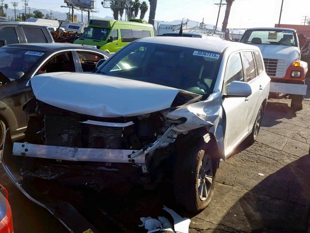 5TDZA3EH0BS012363 - 2011 TOYOTA HIGHLANDER WHITE photo 2