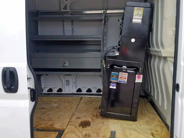 3C6TRVDG6JE139234 - 2018 RAM PROMASTER 白色 照片 6