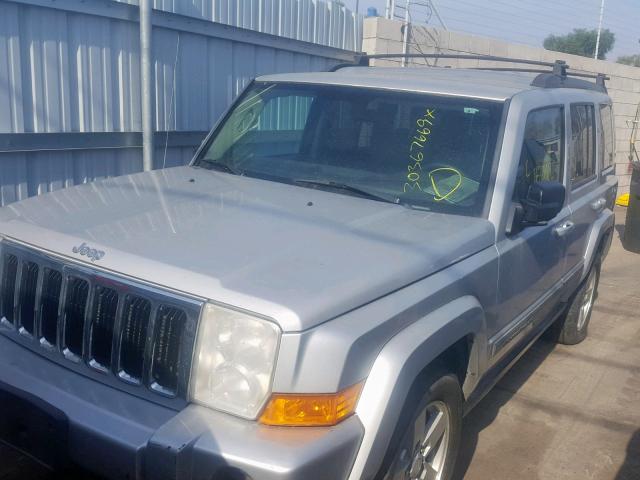 1J8HG48K97C597971 - 2007 JEEP COMMANDER SILVER photo 2