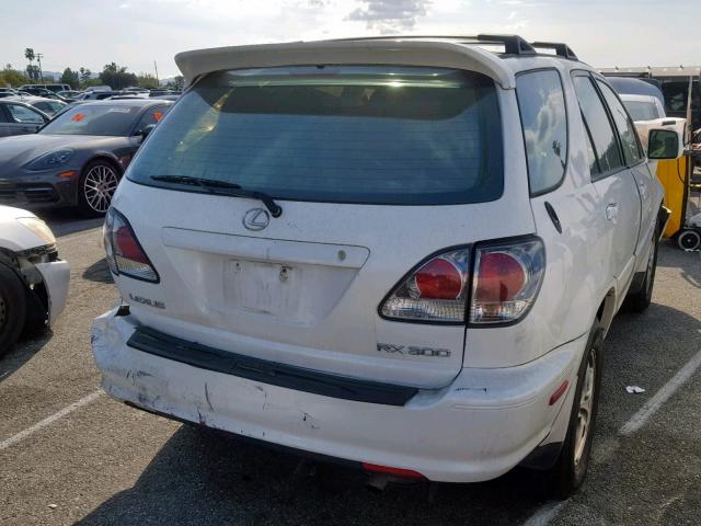 JTJHF10U520273560 - 2002 LEXUS RX 300 WHITE photo 4