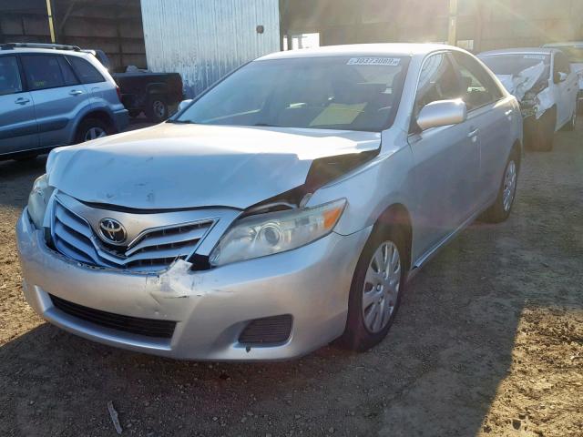 4T1BF3EKXBU129695 - 2011 TOYOTA CAMRY BASE SILVER photo 2