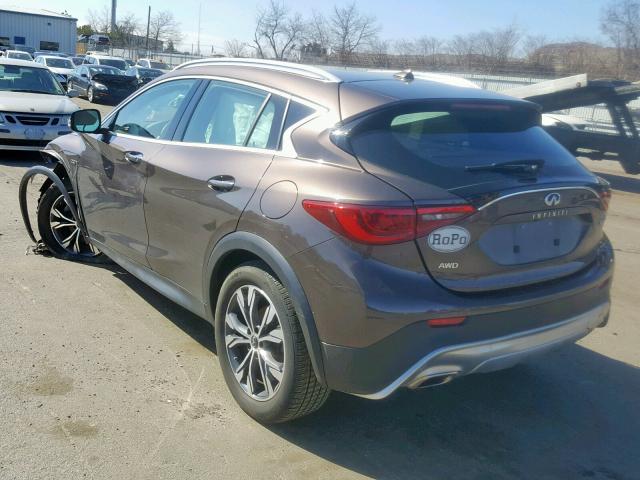 SJKCH5CR2JA044734 - 2018 INFINITI QX30 BASE BROWN photo 3