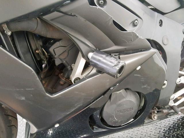 JYARJ06YX4A003162 - 2004 YAMAHA YZFR6 L BLACK photo 12