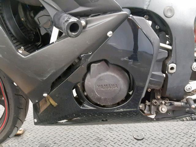 JYARJ06YX4A003162 - 2004 YAMAHA YZFR6 L BLACK photo 6