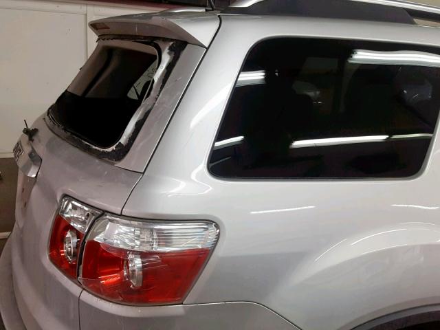 1GKLRKEDXAJ102030 - 2010 GMC ACADIA SL SILVER photo 9