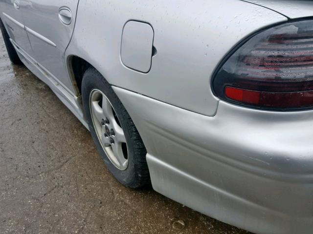 1G2WK52J52F208614 - 2002 PONTIAC GRAND PRIX SILVER photo 10