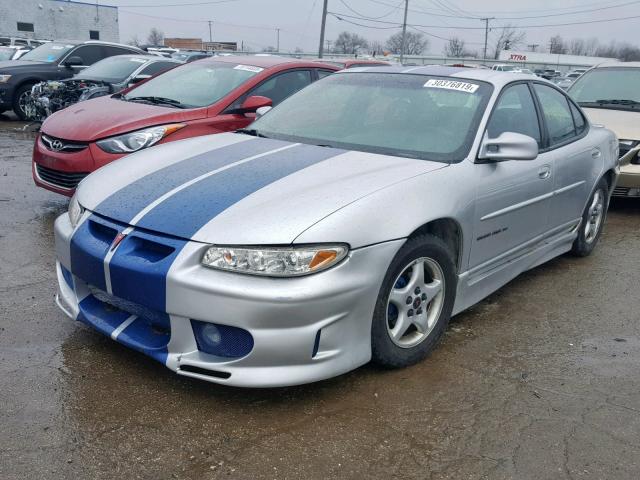 1G2WK52J52F208614 - 2002 PONTIAC GRAND PRIX SILVER photo 2