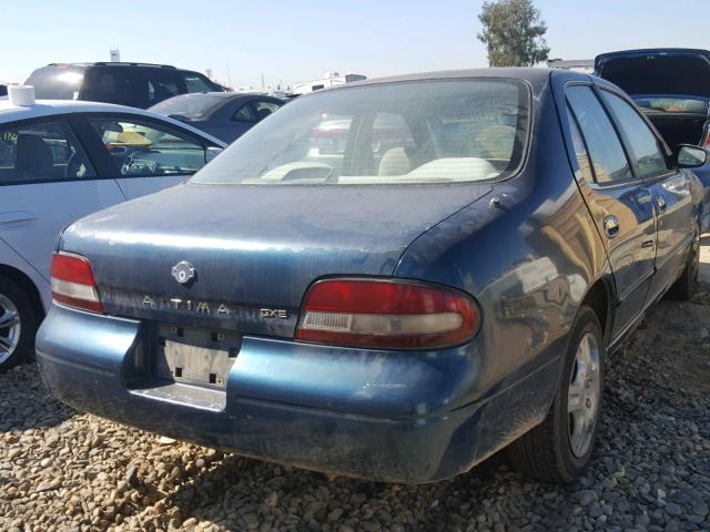 1N4BU31DXTC119070 - 1996 NISSAN ALTIMA XE GREEN photo 4