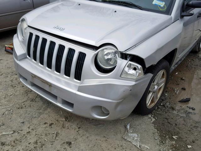 1J4FT47A09D228524 - 2009 JEEP COMPASS SP SILVER photo 9