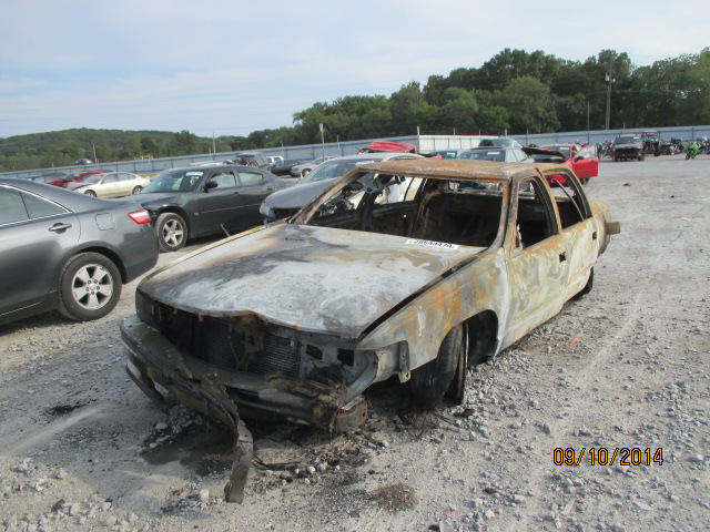 1G6KF52Y4RU298021 - 1994 CADILLAC DEVILLE CO WHITE photo 2