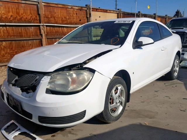 1G2AL15F377276516 - 2007 PONTIAC G5 WHITE photo 2